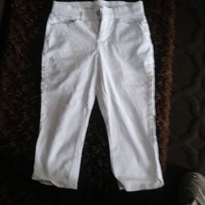 Jean capris by Gloria Vanderbilt